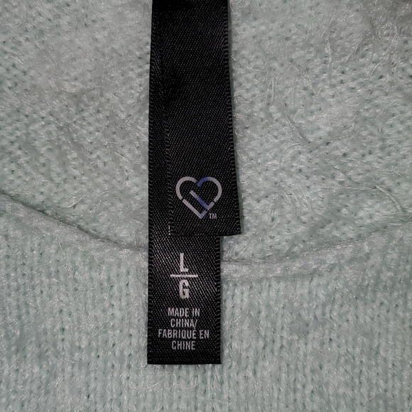 Sweater - Picture 2 of 2